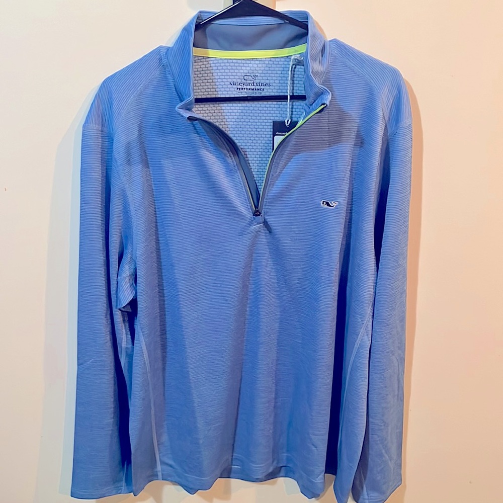 Size XL Quarter-Zip from Vinyard Vines